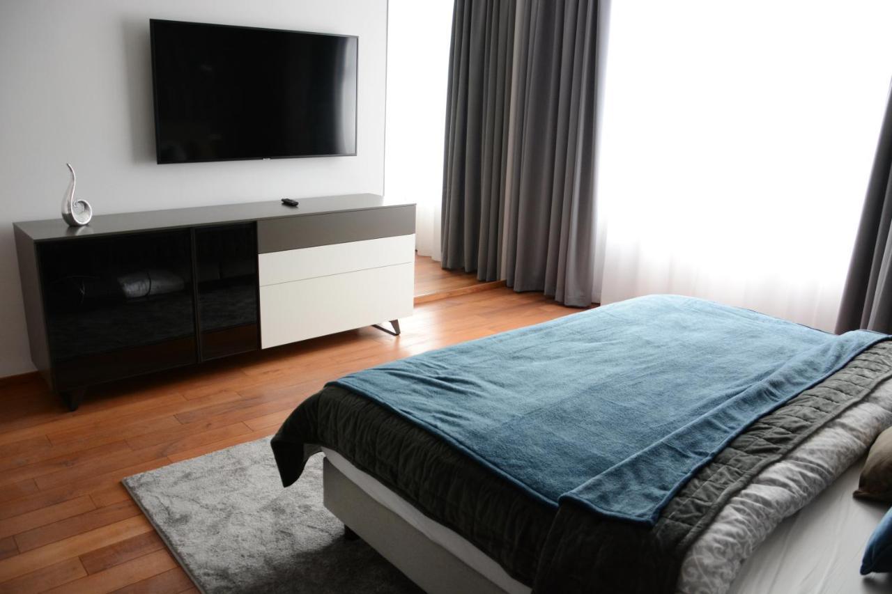 Premium Apartment Near Banska Bystrica Square With Two Big Bedrooms Kültér fotó