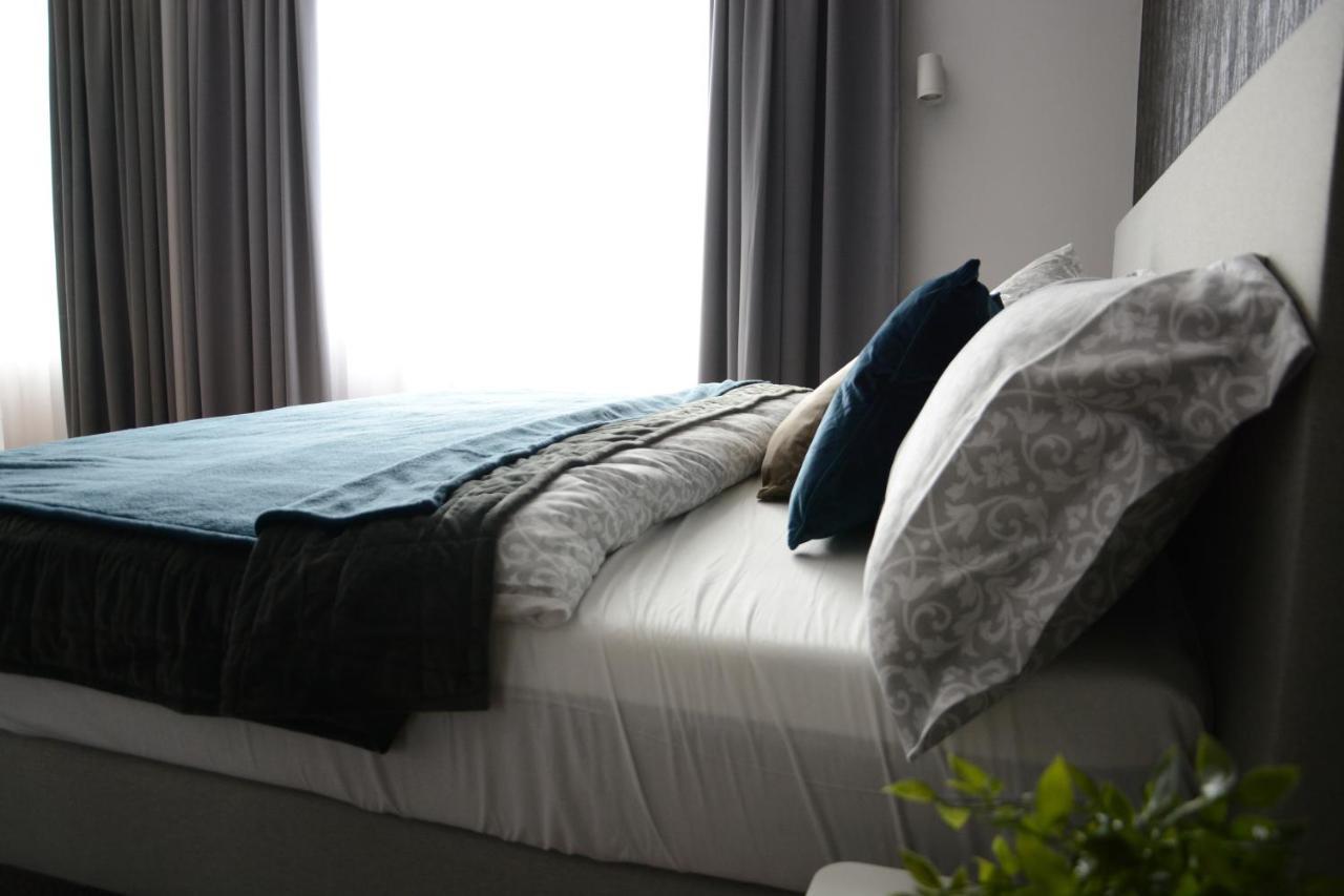 Premium Apartment Near Banska Bystrica Square With Two Big Bedrooms Kültér fotó