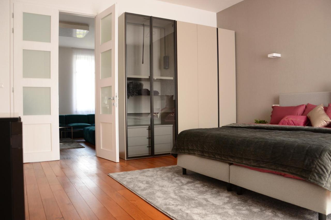 Premium Apartment Near Banska Bystrica Square With Two Big Bedrooms Kültér fotó
