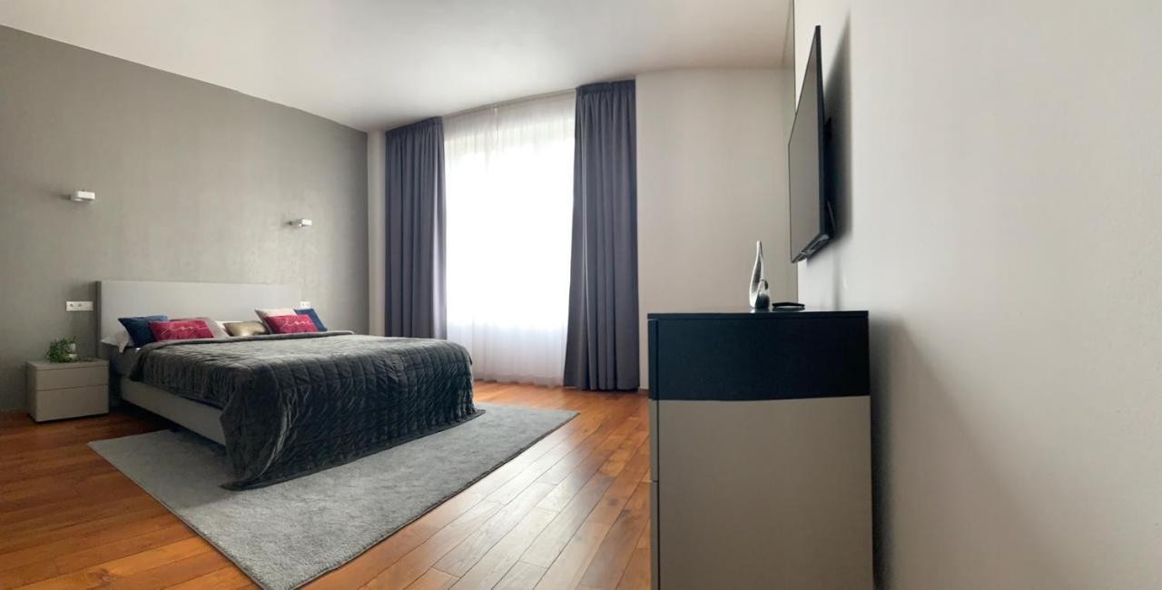 Premium Apartment Near Banska Bystrica Square With Two Big Bedrooms Kültér fotó